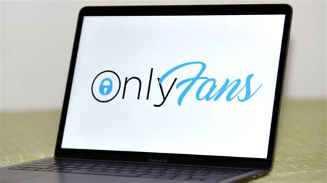 does onlyfans check id|Differentiating Real vs. Fake Accounts on OnlyFans: A。